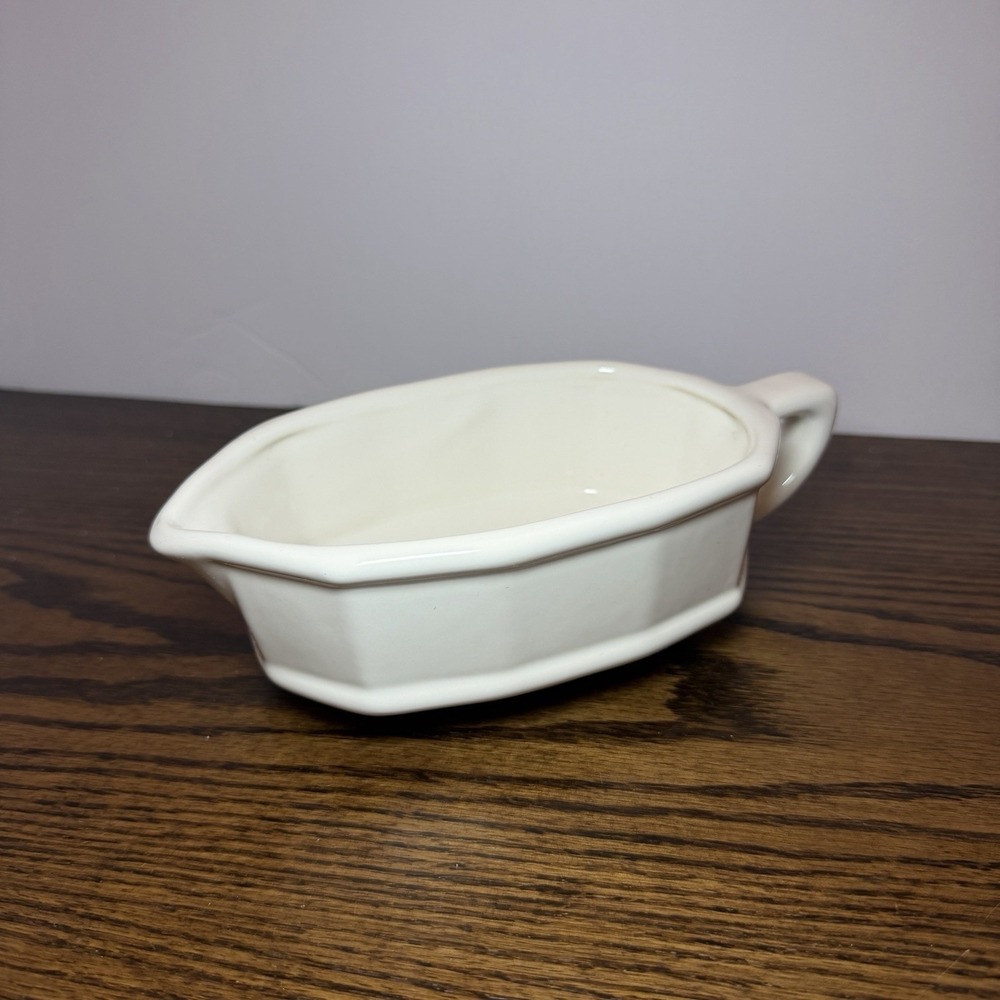 Vintage Pfaltzgraff White Heritage Gravy Boat Farmhouse
